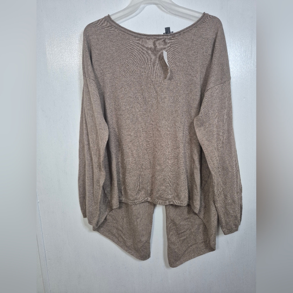 Soho Size XL Sweater
